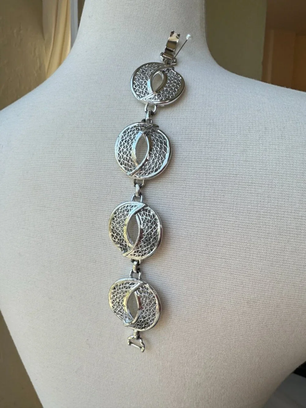 Vintage Sarah Coventry Silver Tone Openwork Link Bracelet 7.25” Signed